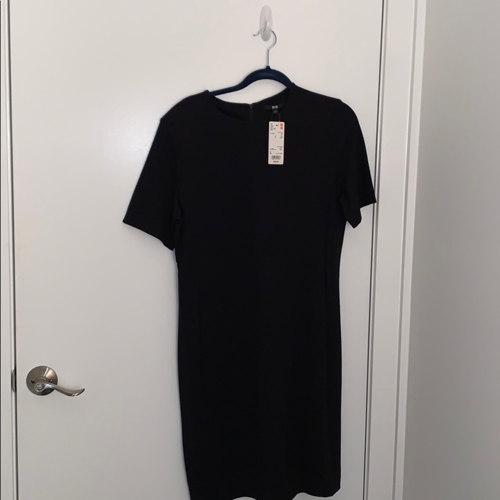 Black Short Sleeve Dress